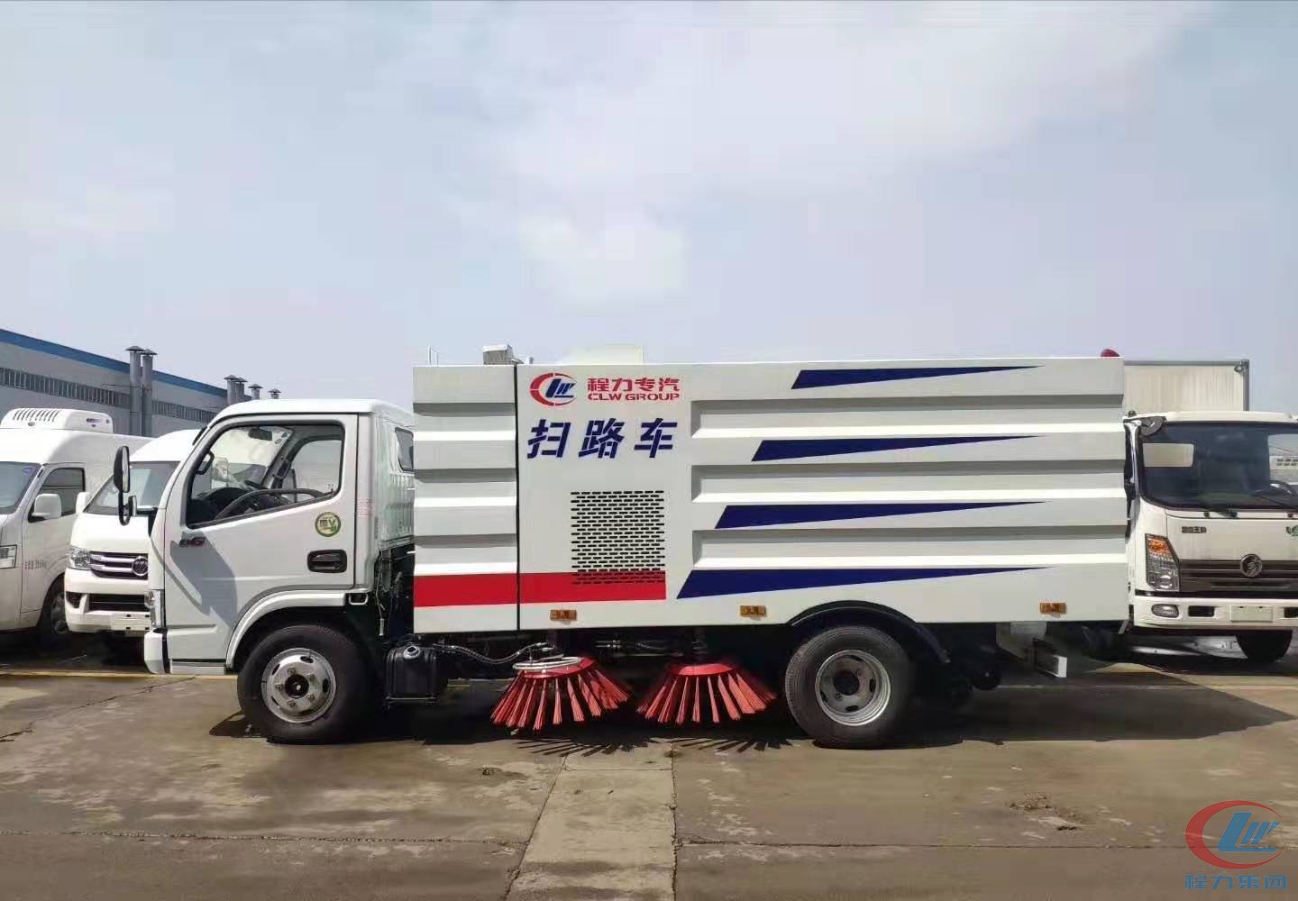 利来老牌国际官网威牌国五东风小多利卡D6扫路车