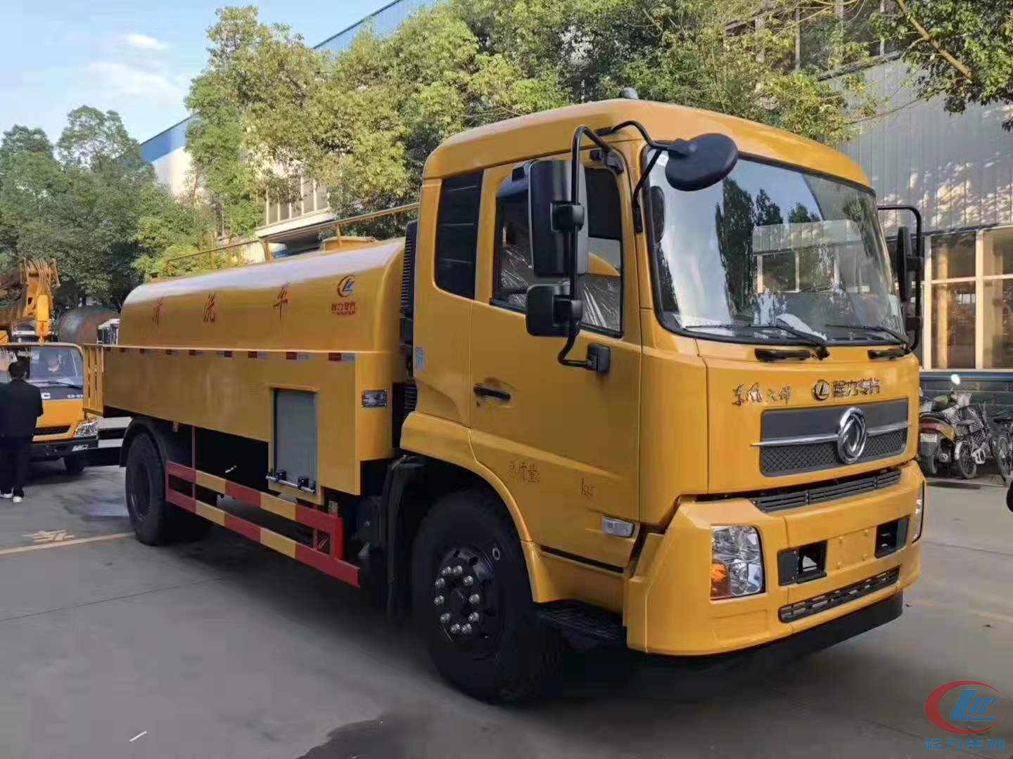 利来老牌国际官网威牌东风天锦高压清洗管道疏通车