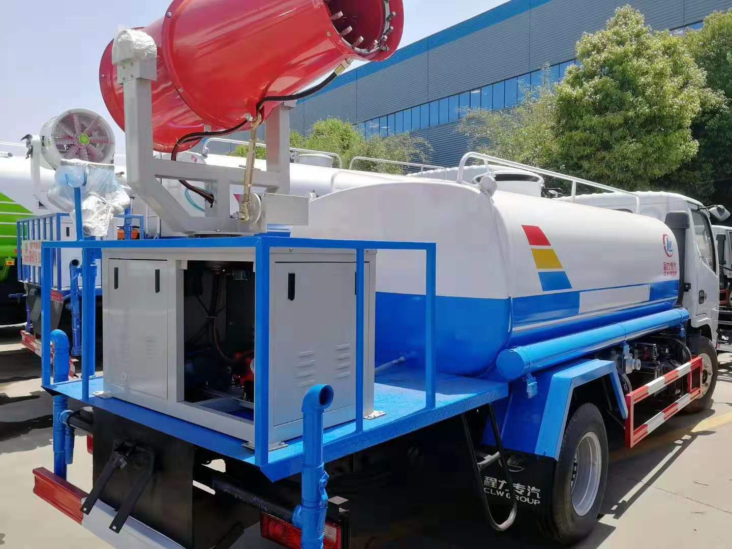 利来老牌国际官网威牌东风5方雾炮洒水车