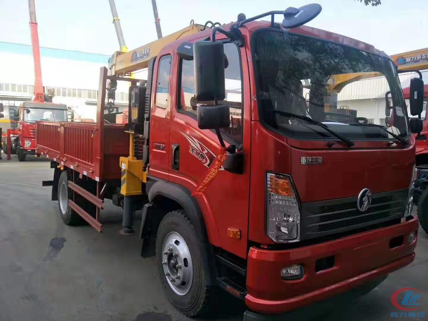 老牌国际利来[中国区]·利来国际老牌
重汽王牌蓝牌随车吊高清图