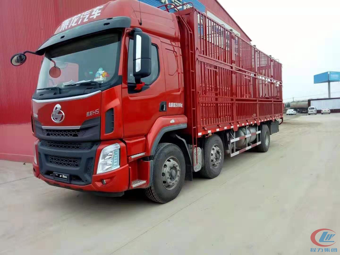 利来老牌国际官网东风乘龙H5仓栏式运猪车